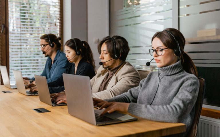 7 Reasons You Should Outsource Your Telemarketing