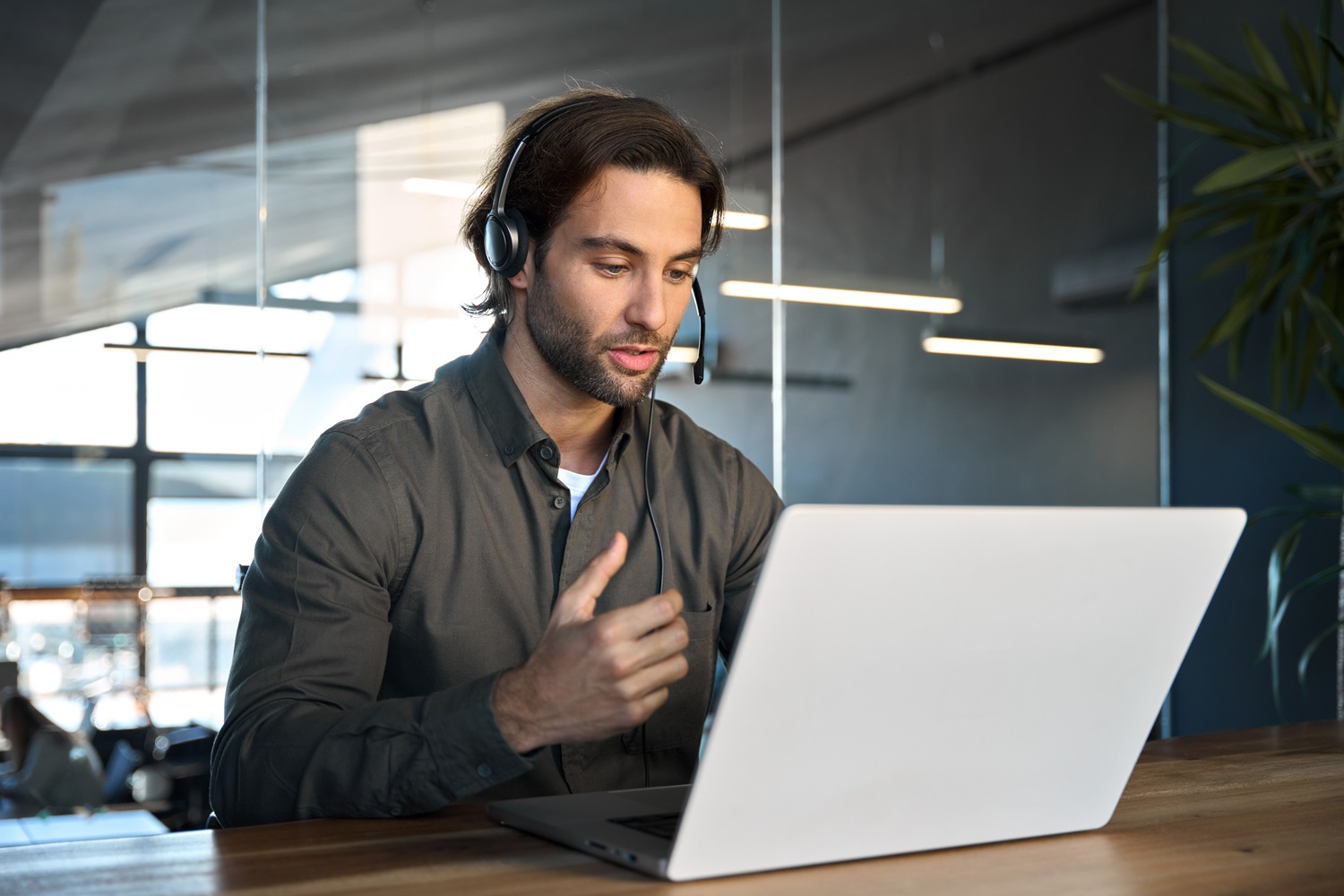 Lead Generation vs Demand Generation: The Key Differences